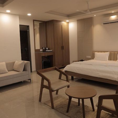 The Presidential Suites Bhuj Exterior photo