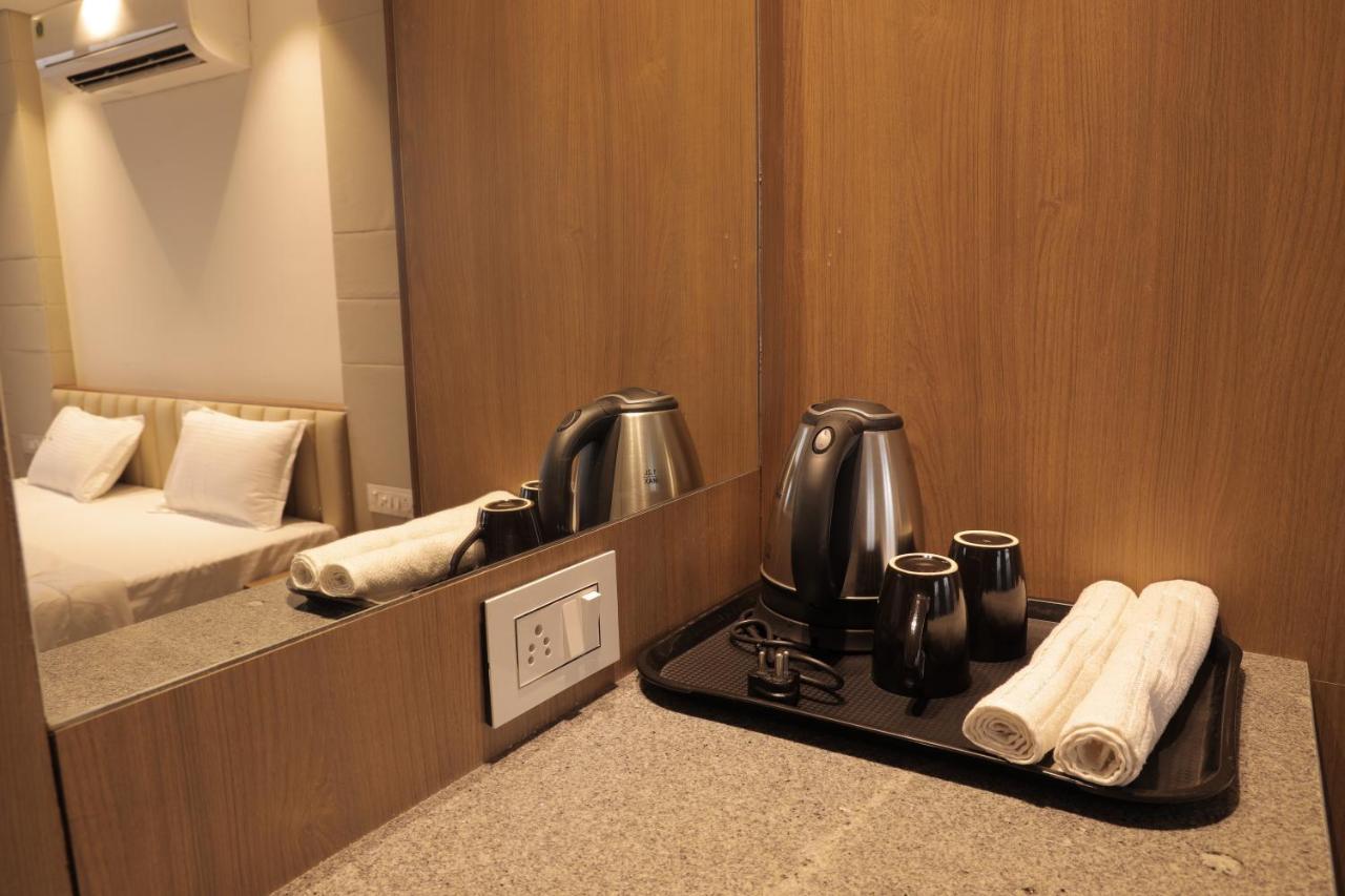 The Presidential Suites Bhuj Exterior photo